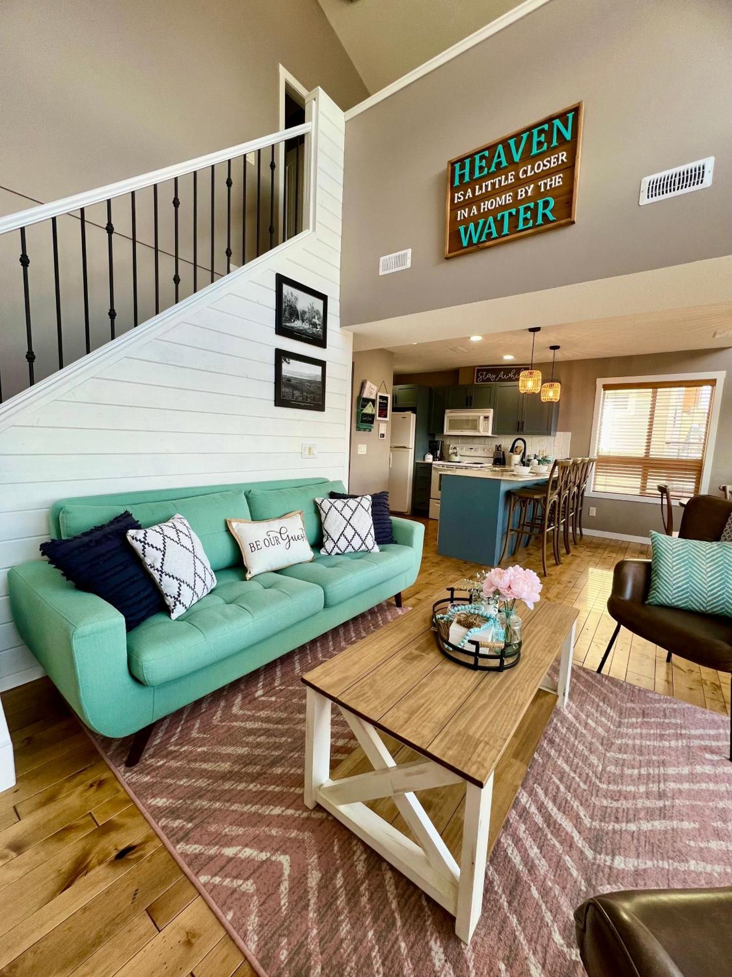 Jasmine Cottage Kelowna Esterno foto