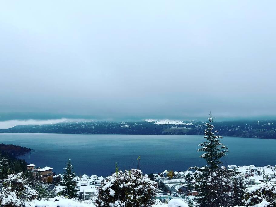 Jasmine Cottage Kelowna Esterno foto